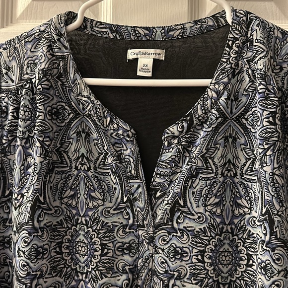 2X blouse - Picture 3 of 3